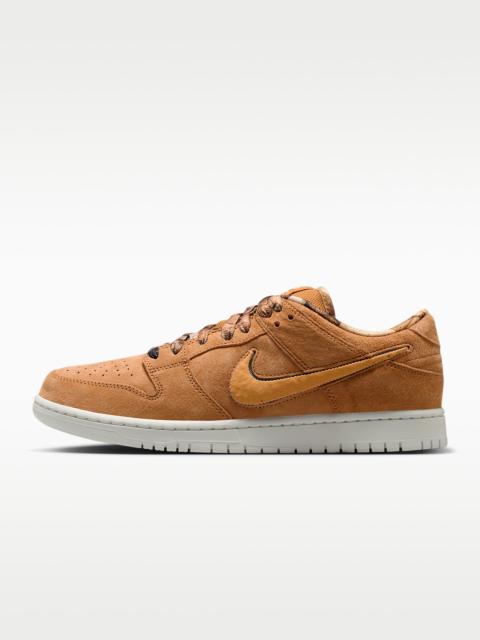 Nike Nike SB Dunk Low Pro Skate Shoes