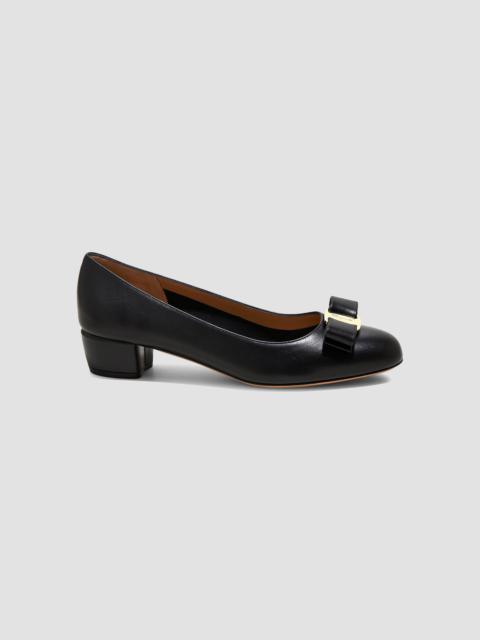 FERRAGAMO Women's Vara 30MM Leather Pumps - Nero