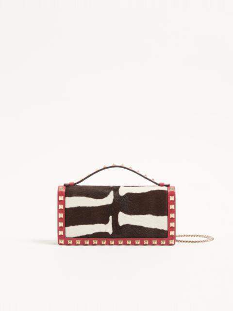 Valentino ROCKSTUD WALLET WITH CHAIN IN PONY-EFFECT CALFSKIN