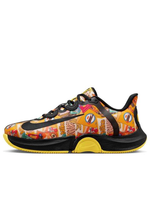 Nike (WMNS) 나이키 법원 공기 급상승 GP 터보 우수한 HC x Naomi 오사카 'Bodega Snacks' FN5714-001