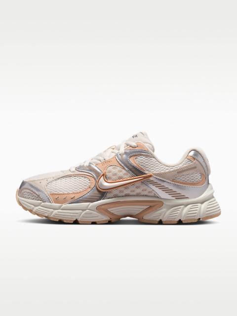Nike Nike V5 RNR Women's Shoes with Reflective Accents