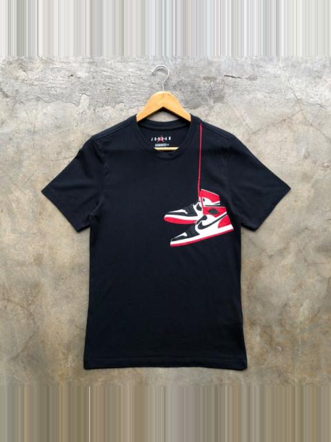 Nike NIKE air jordan hanging shoes tshirt