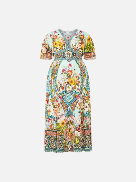 CAMILLA SHAPED WAISTBAND DRESS WITH FLUTTER SLEEVES MAGIC OF THE MERCADO