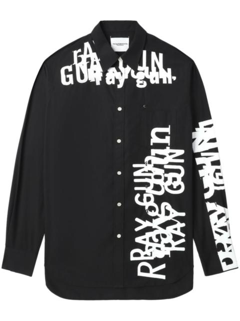 graphic letter-print two-tone shirt