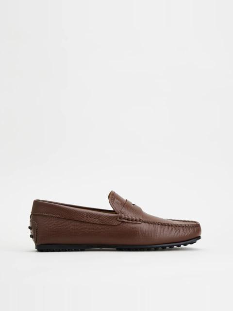 CITY GOMMINO DRIVING SHOES IN LEATHER - BROWN
