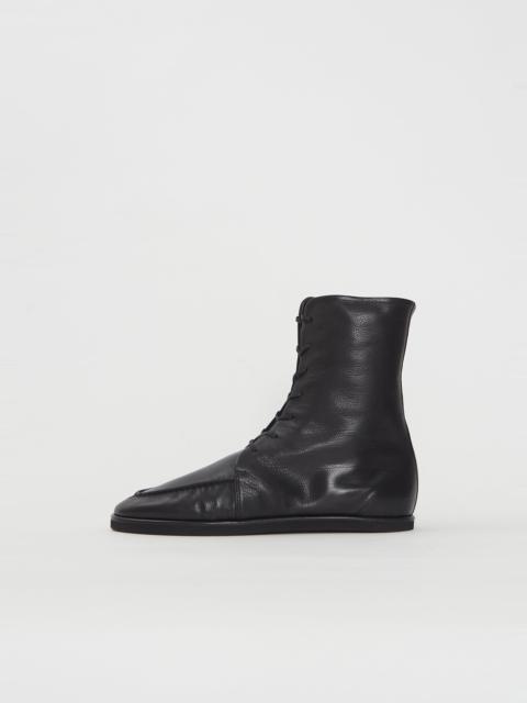 AURALEE Soft Leather Lace-Up Boots