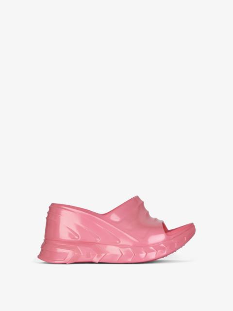 MARSHMALLOW WEDGE SANDALS IN IRIDESCENT RUBBER