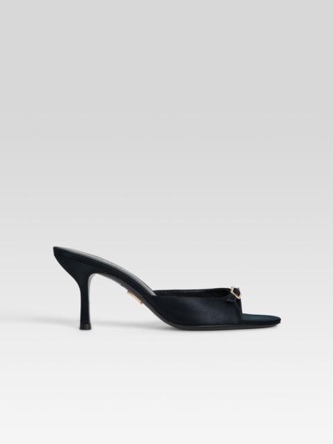 RETROFÊTE FERNANDA SANDAL