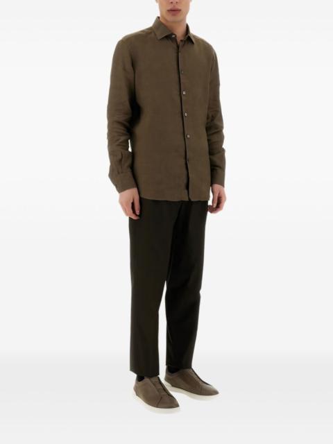 dart-detailed trousers