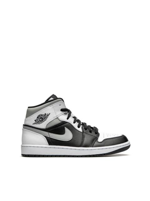 Air Jordan 1 Mid sneakers