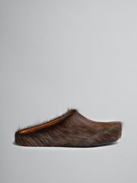 Marni DARK BROWN LONG-HAIR CALFSKIN FUSSBETT SABOT