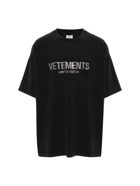 VETEMENTS crystal-embellished logo T-shirt