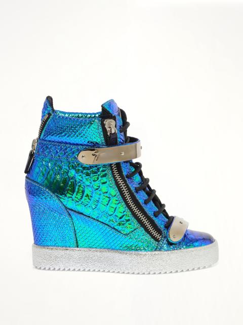 Giuseppe Zanotti Gollum Cangiante Sneaker in Black