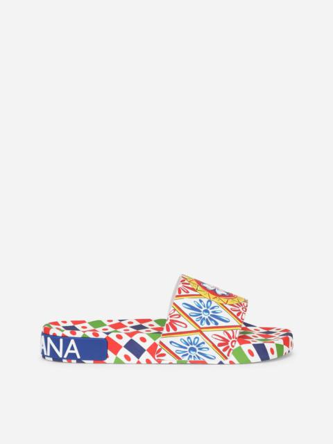 Dolce & Gabbana Rubber beachwear sliders with Carretto print