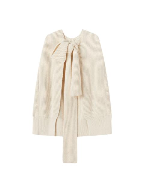 tie-fastening knitted cape
