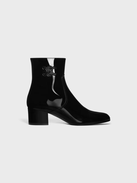 ショートブーツ・ブーティ CELINE  Patent leather boots with engraved triomphe logo CELINE Celine Women Patent Leather Boots With Engraved