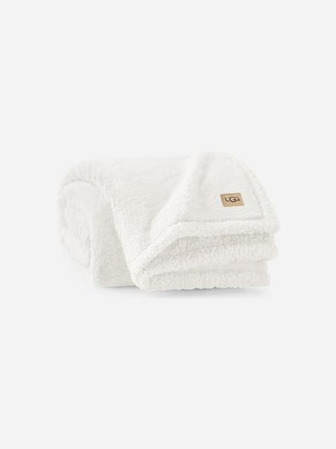 UGG ® Cynthia Throw 50" x 70" Polyester Blankets in Snow