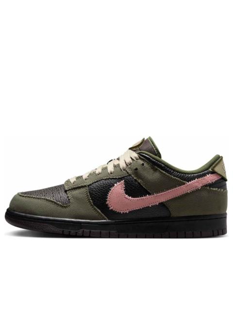 Nike Nike Dunk Low 'Dunks Not Dead' IB2256-300