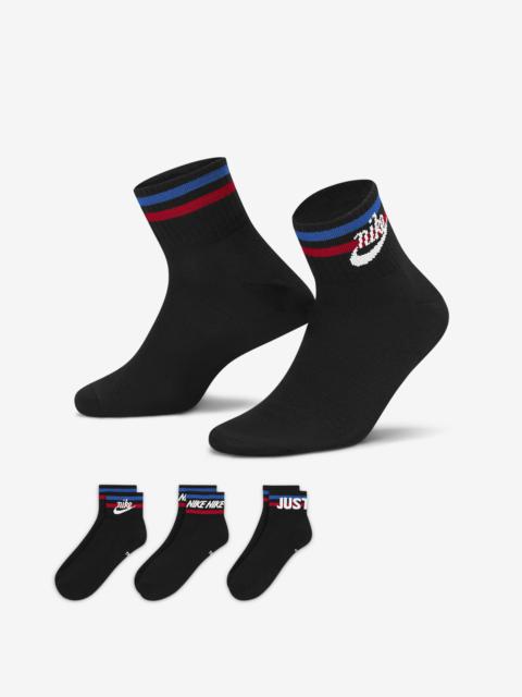 Nike Everyday Essential Ankle Socks (3 Pairs)