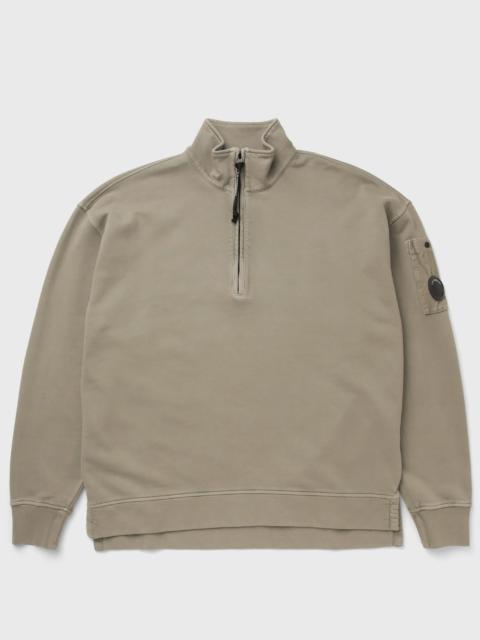 C.P. Company BRUSHED AND EMERIZED DIAGONAL FLEECE MIXED BOXY HALF ZIP LENS SWEATSHIRT