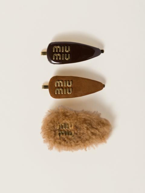 Miu Miu Set of leather, suede, and shearling hair clips