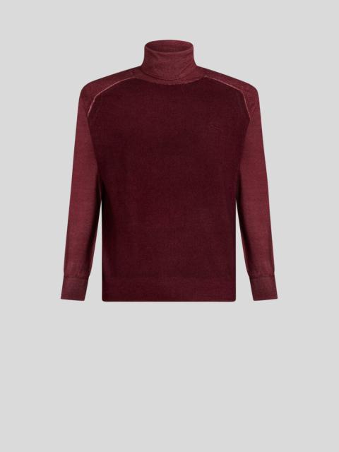 WOOL TURTLENECK WITH PEGASO DETAIL