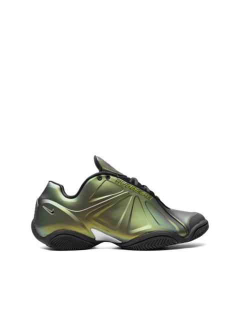 x Supreme Air Zoom Courtposite "Metallic Gold" sneakers