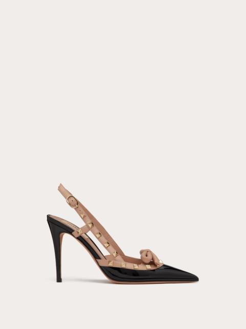 Valentino ROCKSTUD BOW SLINGBACK PATENT LEATHER PUMP 100MM | REVERSIBLE