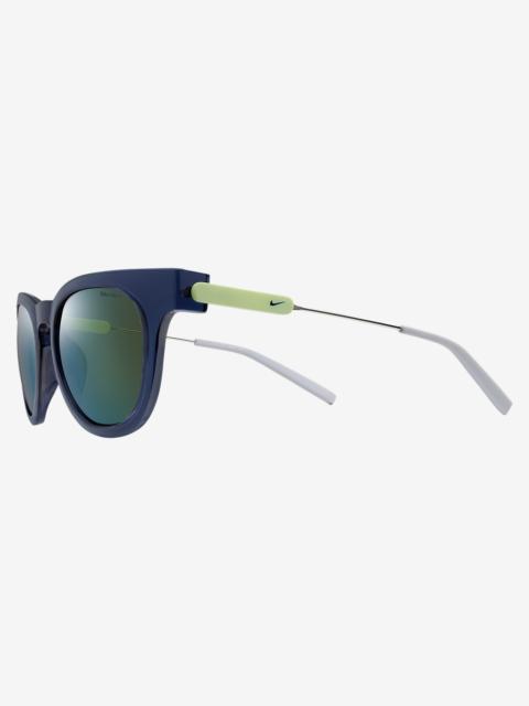 Nike Nike Essence Trend Mirrored Sunglasses