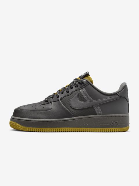 Nike Men's Air Force 1 '07 LV8 Shoes