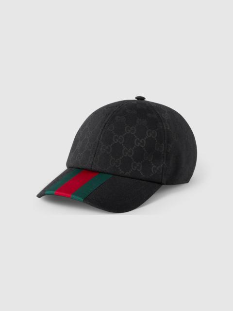帽子・その他 GUCCI Reversible dark green nylon GG hat Reversible GG nylon bucket hat in black | GUCCI® US