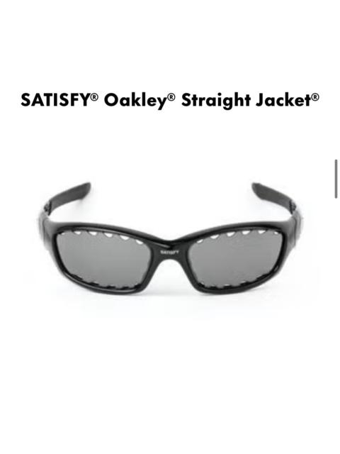小物 Oakley x Satisfy Straight Jacket BLACK サティスファイ×オークリー：高みを目指すランナーを鼓舞する