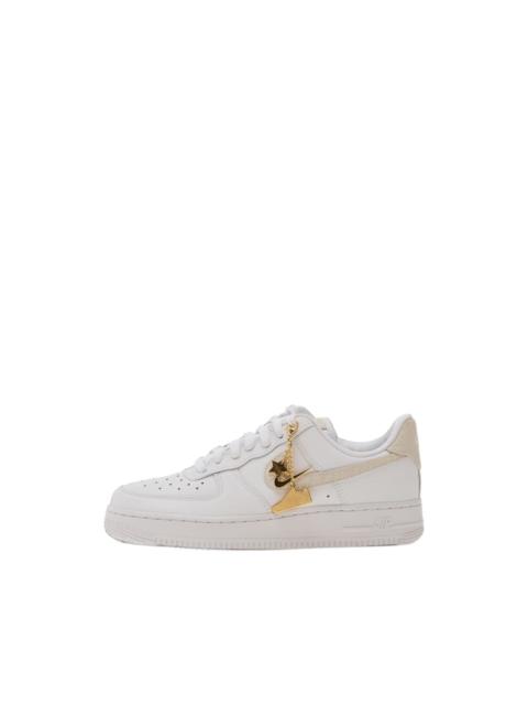 Nike Air Force 1 '07 shoes