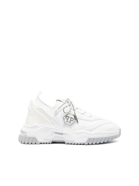 logo-patch low-top sneakers