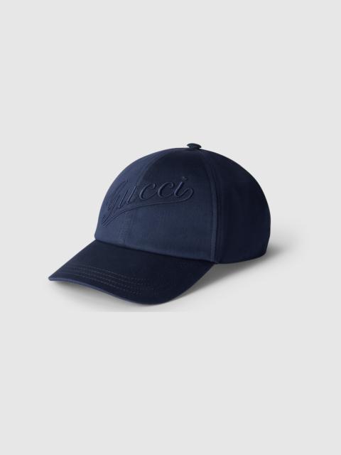 Cotton baseball hat with embroidery