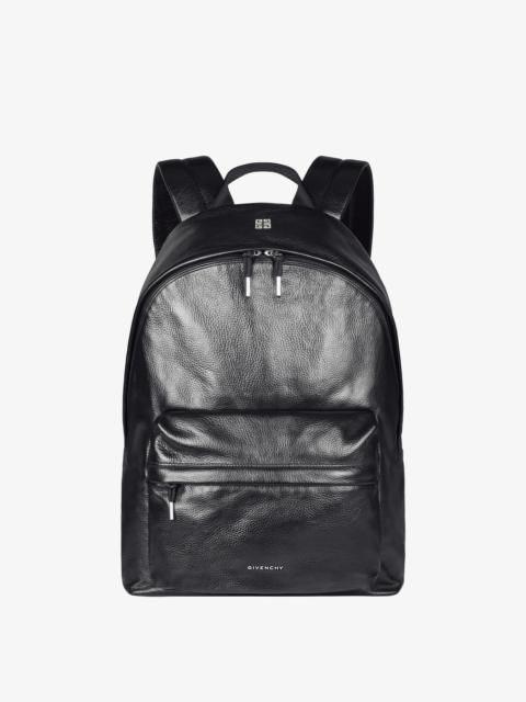 OVERSIZED ESSENTIAL U BACKPACK IN GRAINED LEATHER
