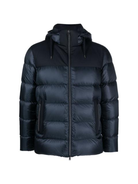 water-reppelent hooded puffer jacket
