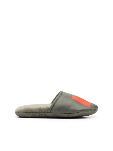 Off-White Arrow motif slippers
