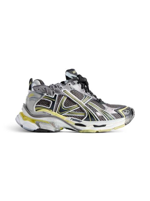 Men's Runner Sneaker  in Grey/yellow/white
