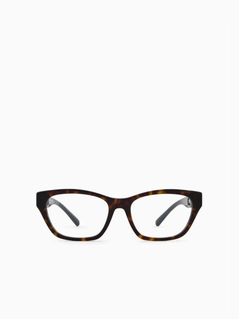 Women’s cat-eye glasses