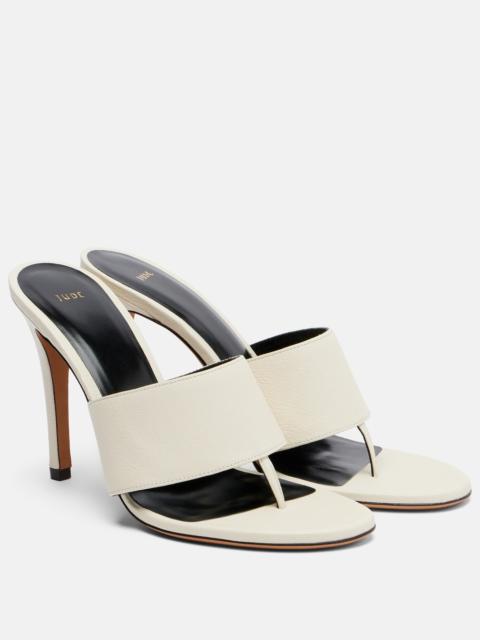 JUDE Snug leather thong sandals