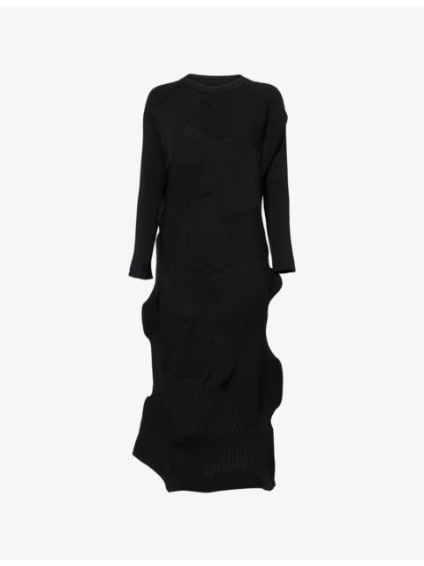 ISSEY MIYAKE Kone Kone Long-Sleeves Knitted Maxi Dress