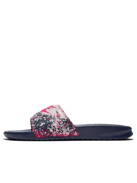 Nike (WMNS) 나이키 benassi JDI 인쇄 스플래시 잉크 Minimalistic 유니섹스 블랙 핑크 슬리퍼 618919-401