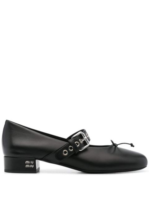 30mm buckle-strap pumps