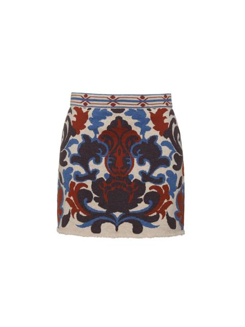 Cara Cara Lindy Skirt
This Simple Knit Silhouette Features An Ornate Print