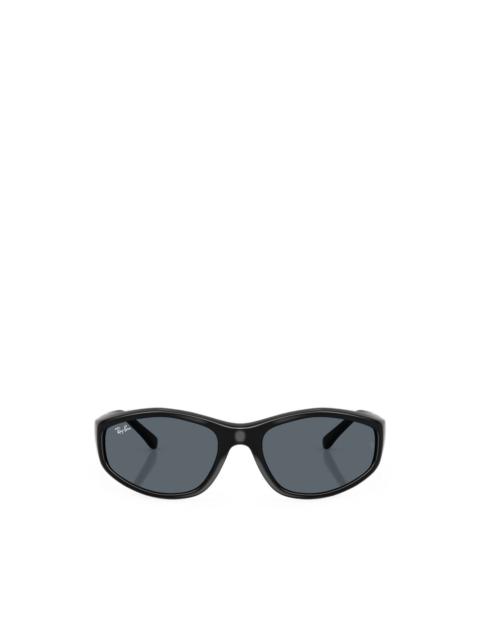Ray-Ban logo-detail sunglasses