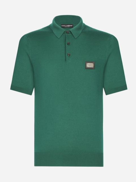 Wool polo-shirt with branded tag