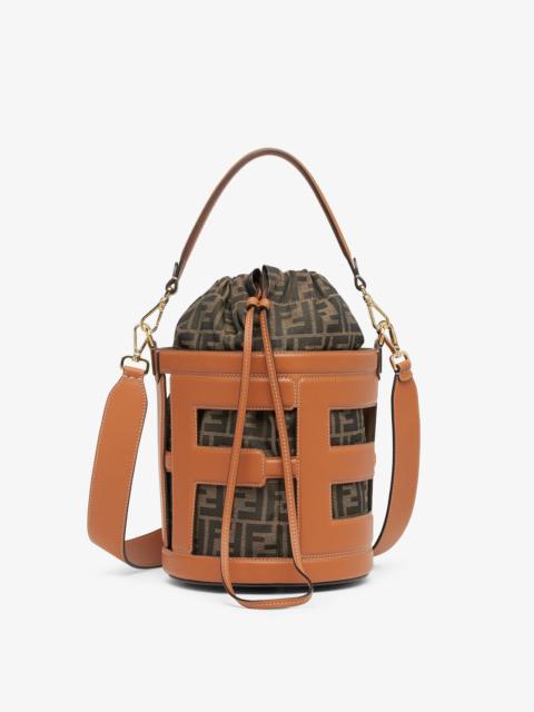 FENDI Fendi Step Out Medium