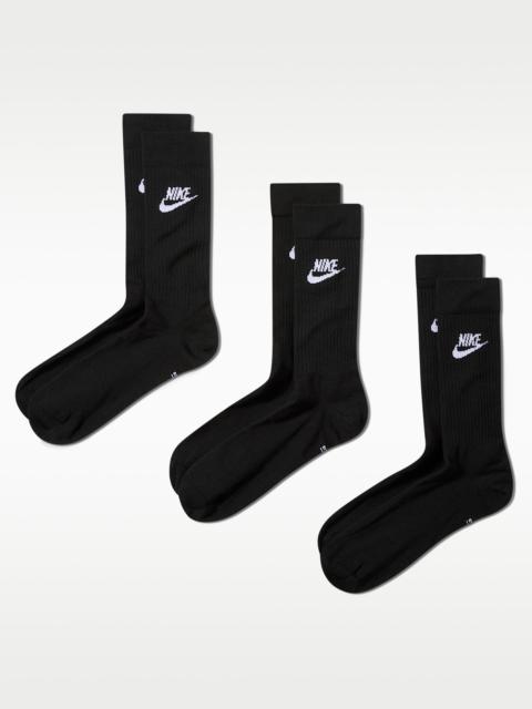 Nike Nike Sportswear 매일 필수 승무원 양말 (3 쌍)
