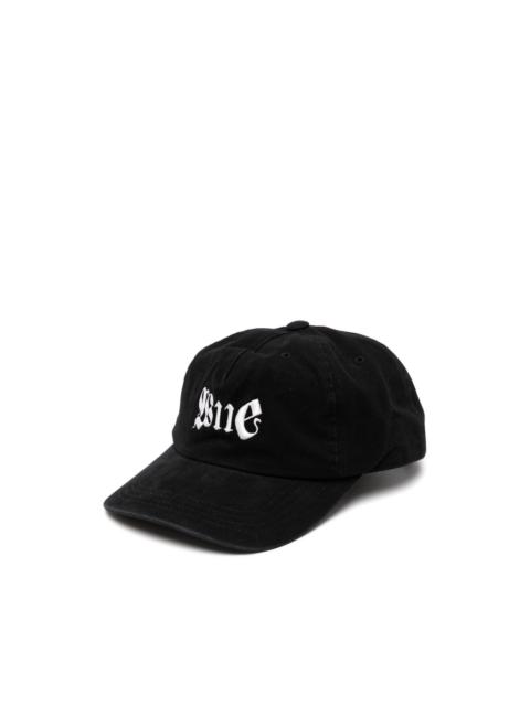 We11done logo-embroidered cap